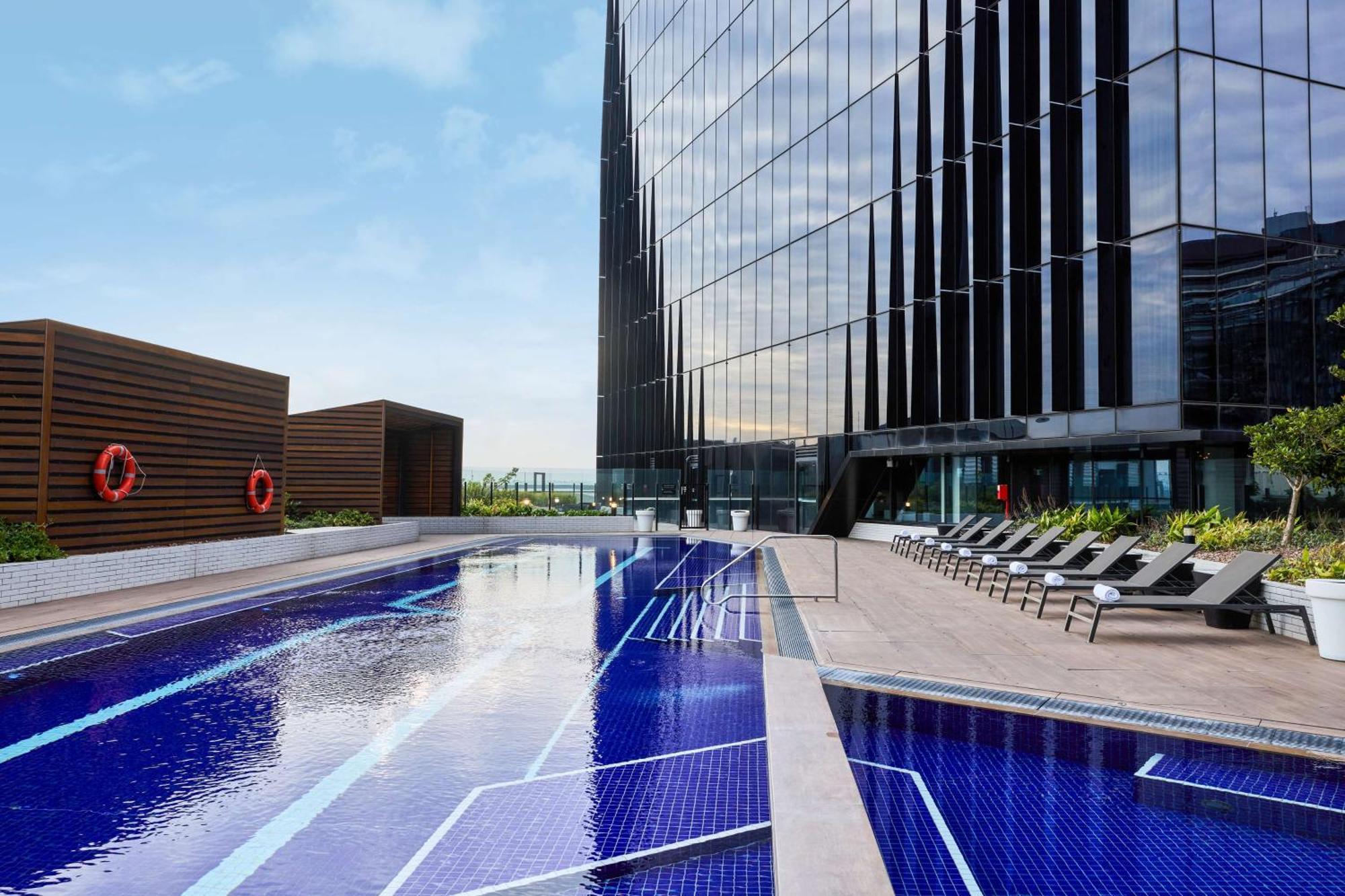 Vibe Hotel Melbourne Docklands Esterno foto
