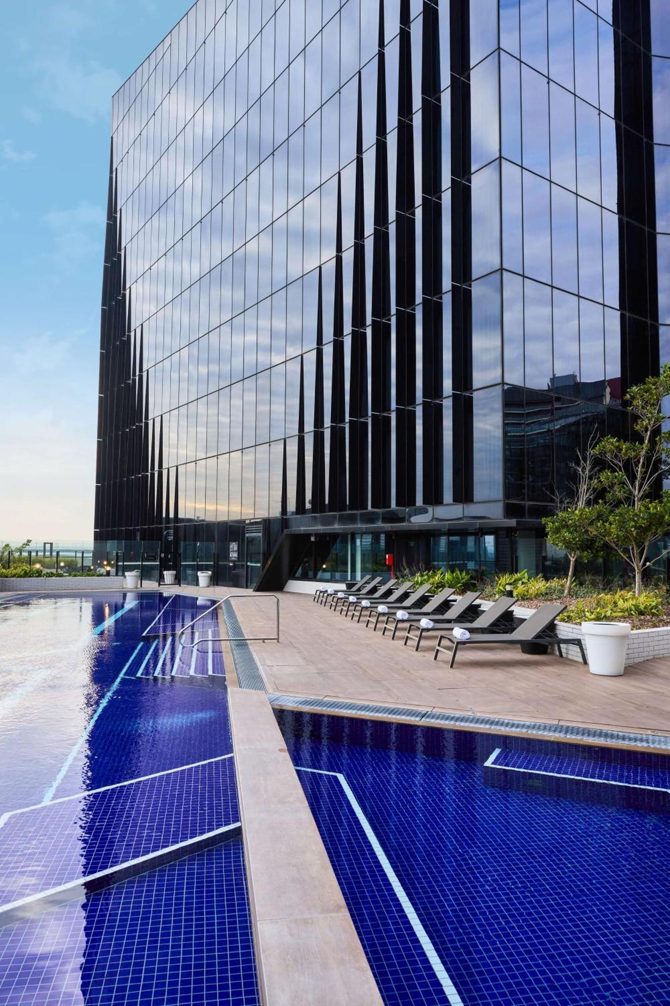 Vibe Hotel Melbourne Docklands Esterno foto